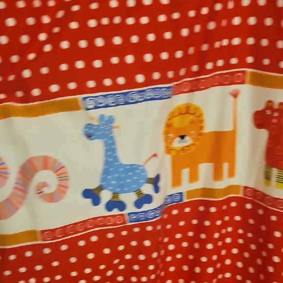 Red Polka Dot Kids Blanket with Animal character Print - Picture 3 of 8